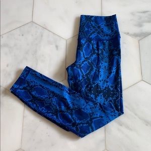 Lululemon Snakeskin Mid Rise Legging
